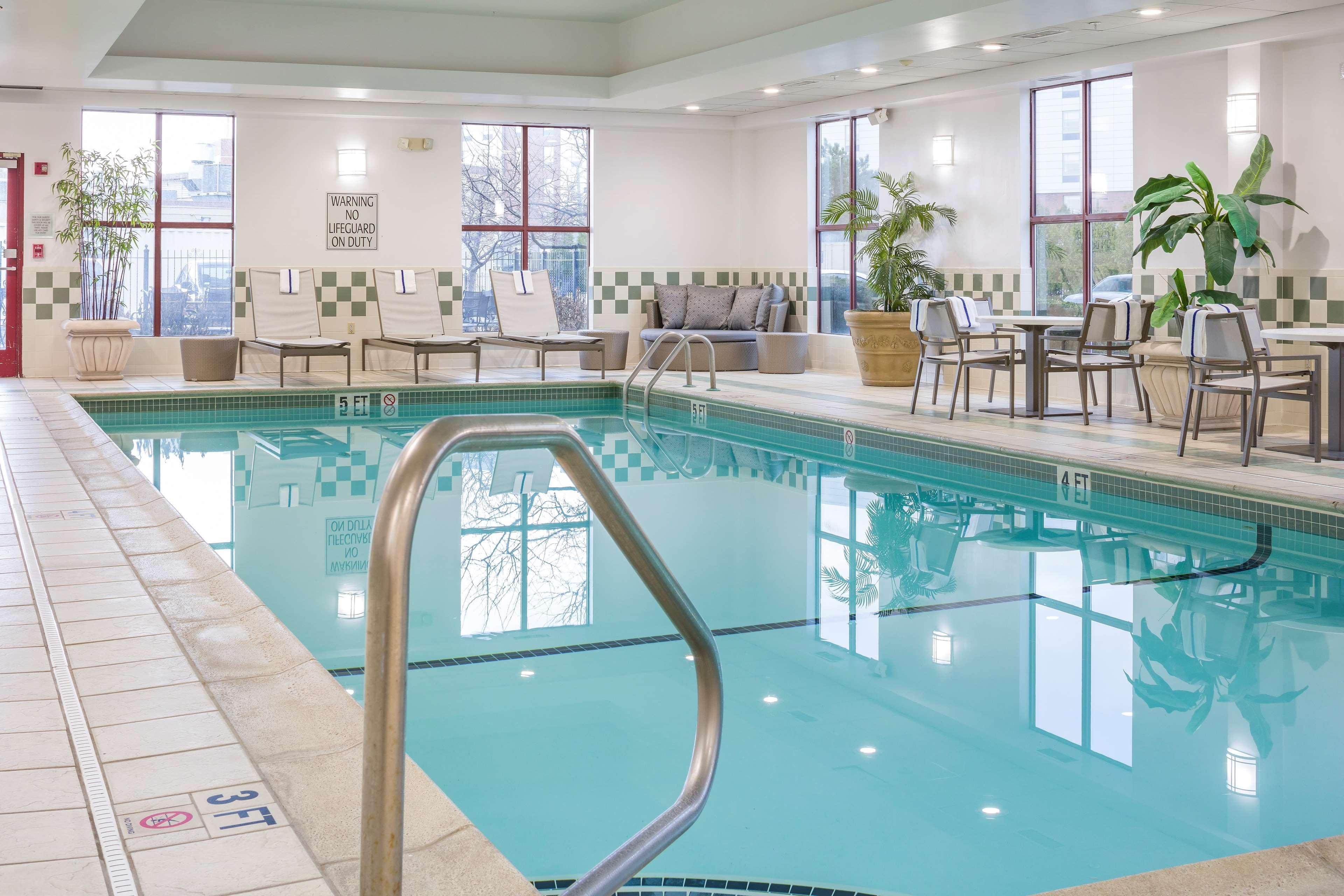 מלון Doubletree By Hilton Boston Logan Airport צ'לסי מתקנים תמונה